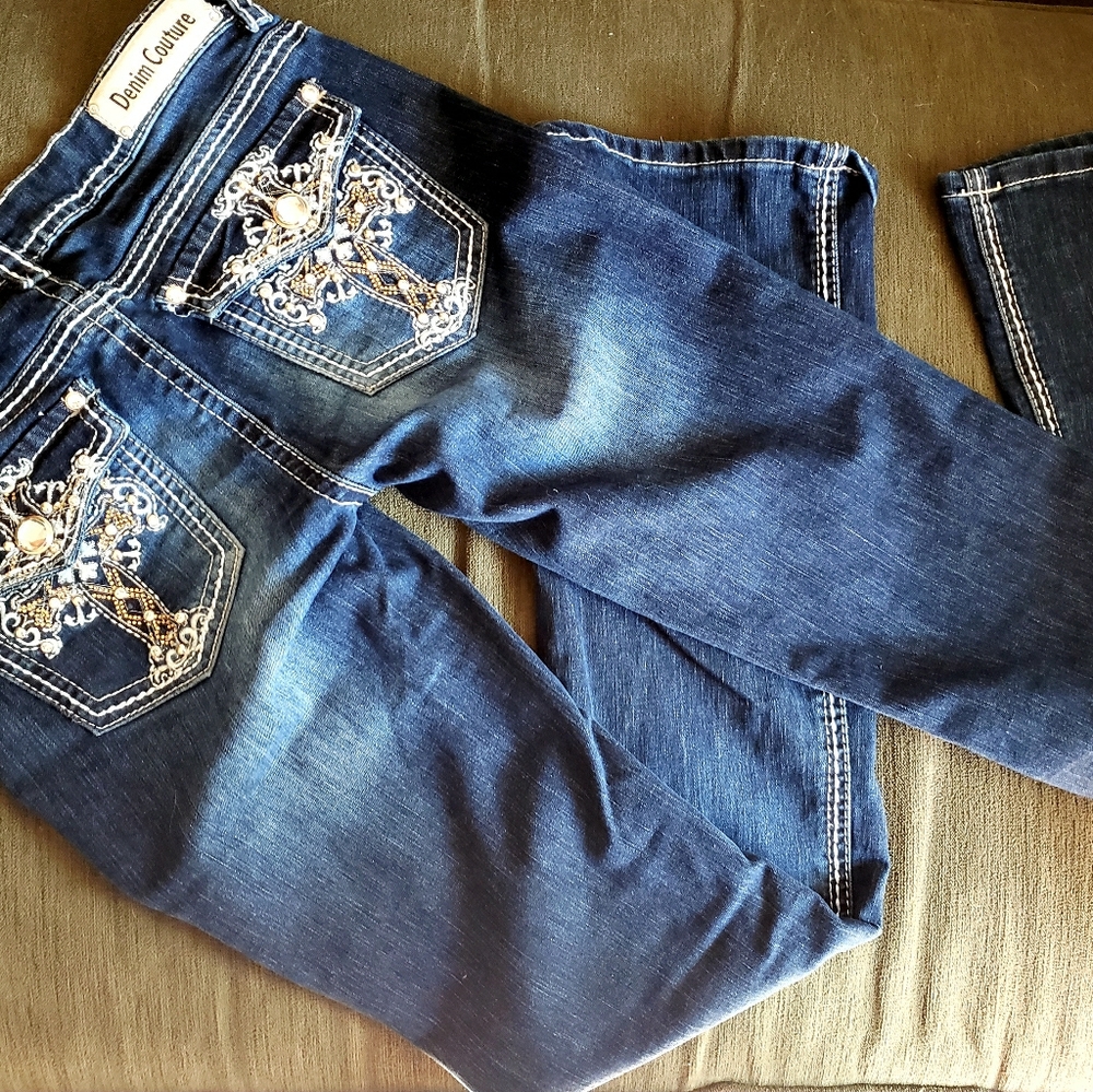 Denim Couture Jeans with Cross pocket deco!